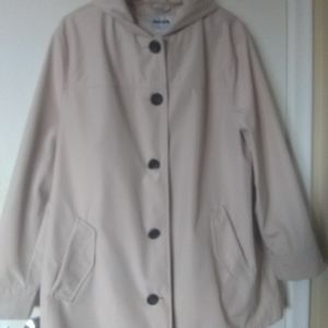 Spring flowing coat